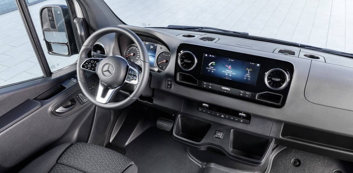 Новый Mercedes Sprinter появится в России осенью