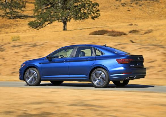 Новый Volkswagen Jetta поступил в продажу