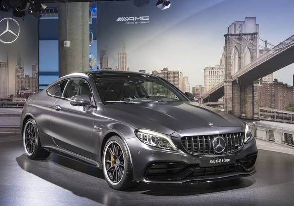 Нью-Йорк 2018: Mercedes обновил семейство C 63 AMG