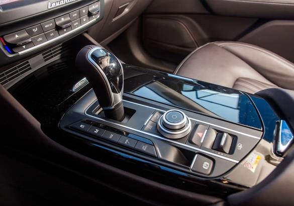 Тест-драйв Maserati Levante V6: выбор сердца
