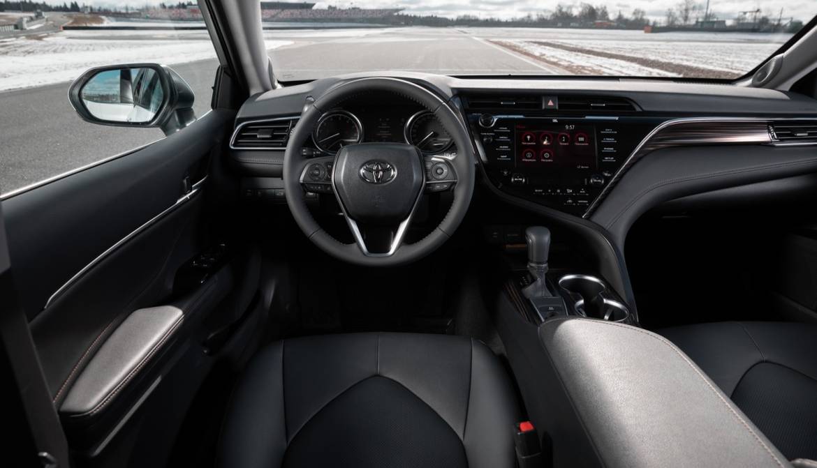 Новая Toyota Camry доехала до России