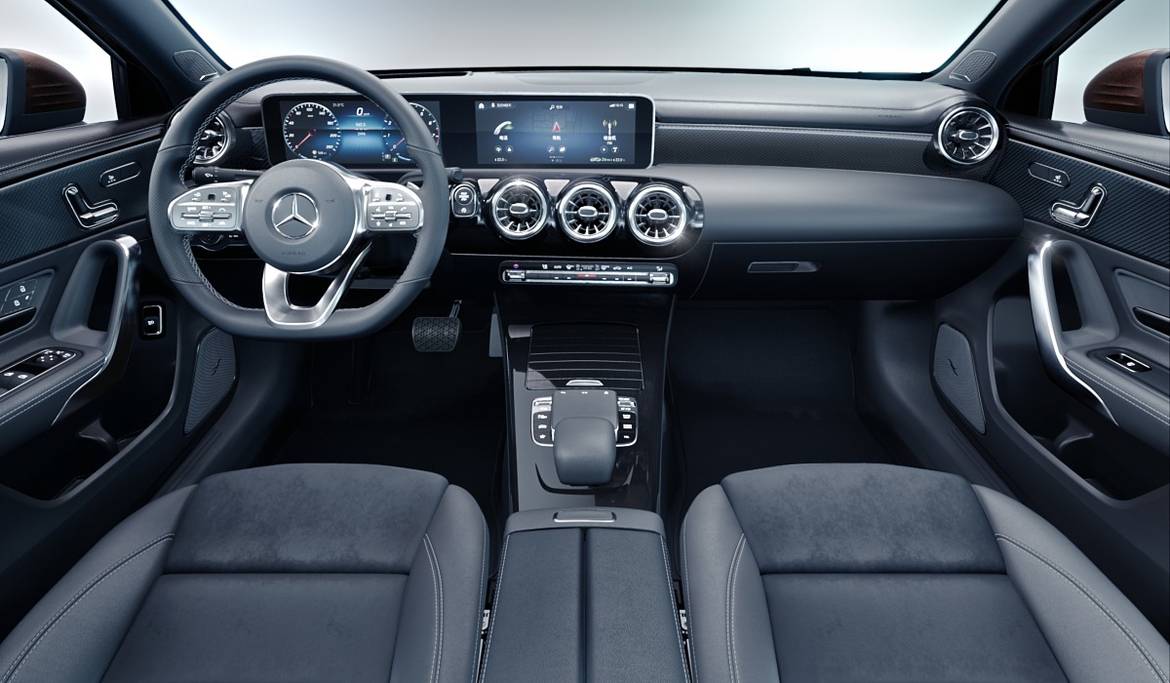 Mercedes рассекретил A-Class седан