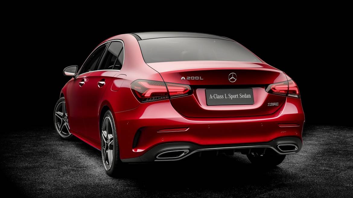 Mercedes рассекретил A-Class седан