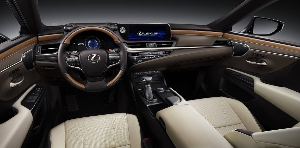 Пекин 2018: Lexus представил новый ES