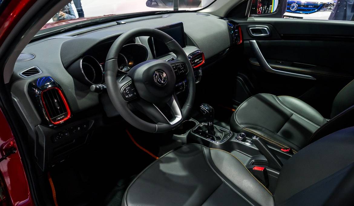 Пекин 2018: Dongfeng представил новинки для России
