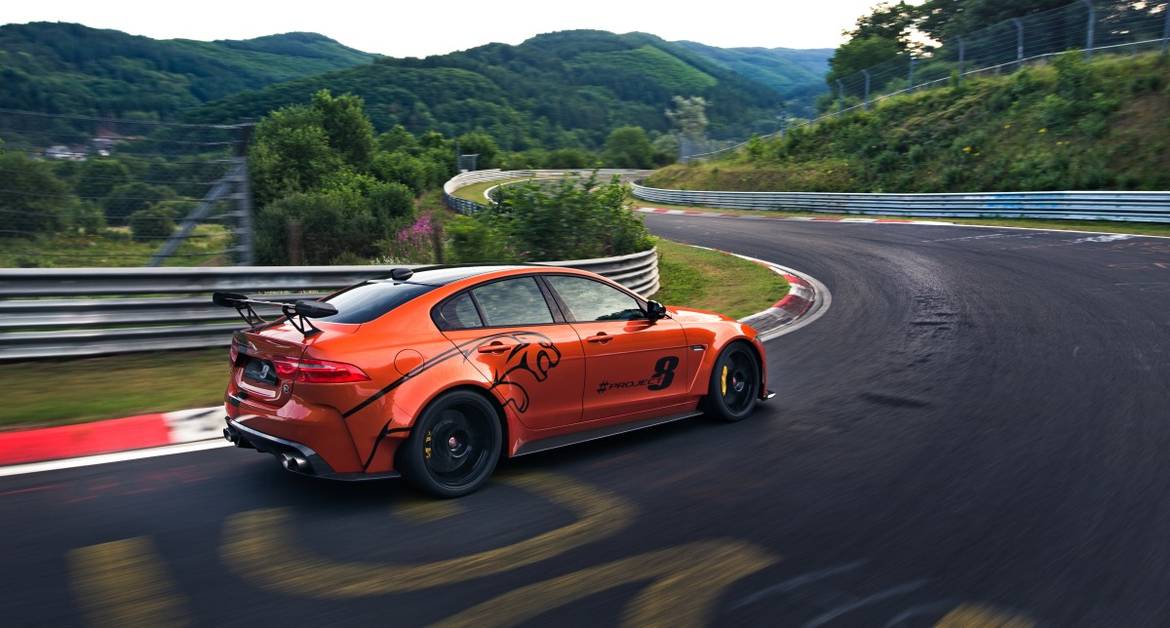 Jaguar модернизировал свой самый быстрый седан