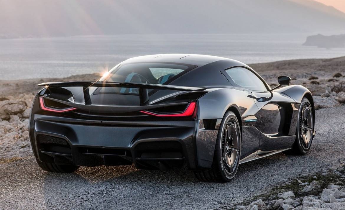 Электрический гиперкар Rimac доступен для заказа в России