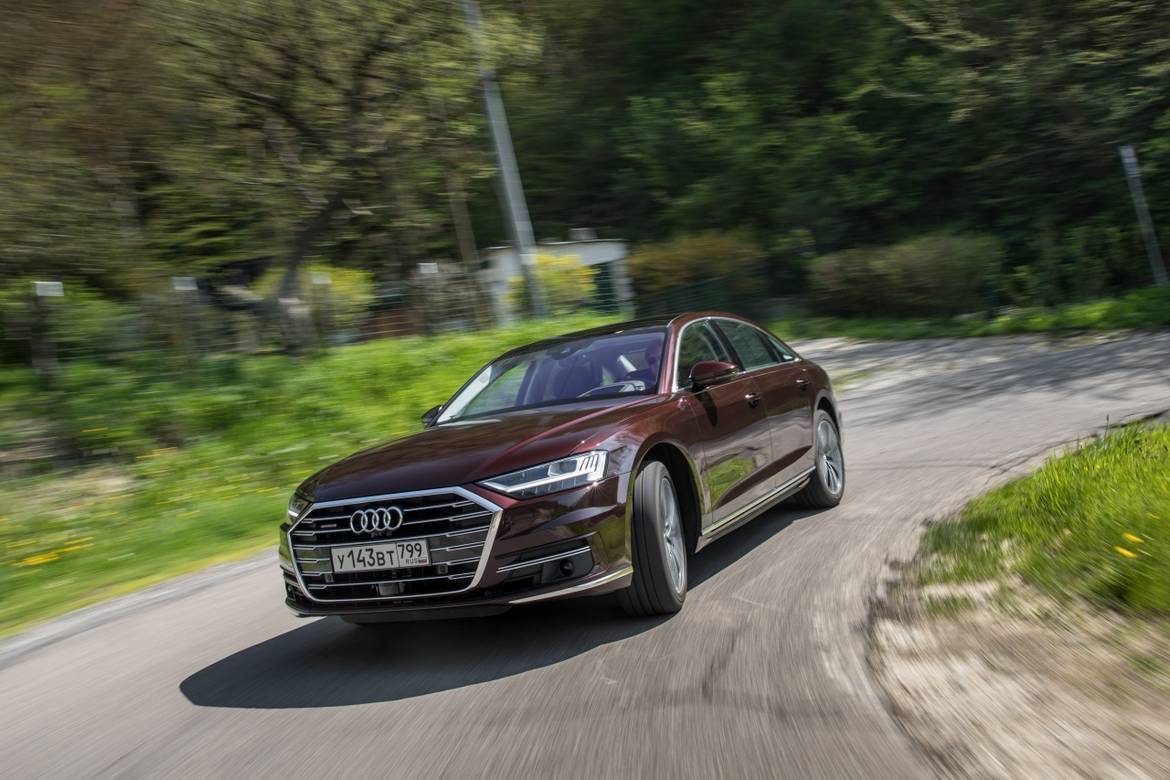 Встречаем новую Audi A8: премьерный тест немецкого флагмана