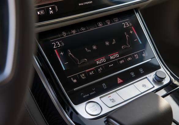 Встречаем новую Audi A8: премьерный тест немецкого флагмана