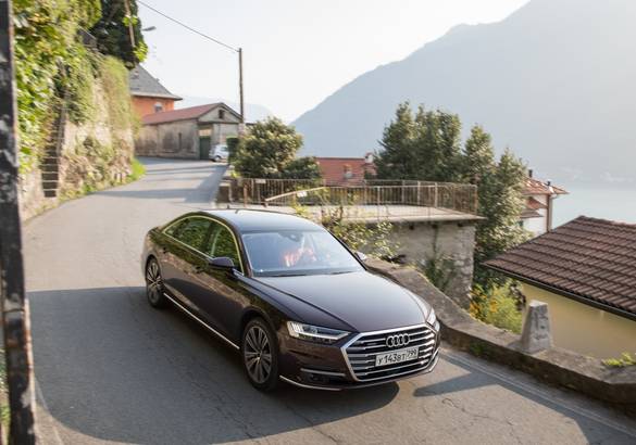 Встречаем новую Audi A8: премьерный тест немецкого флагмана
