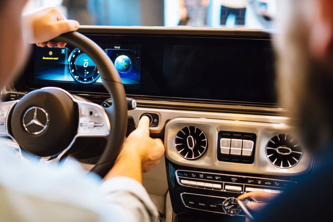 Новый Mercedes-Benz G-Class доехал до Петербурга