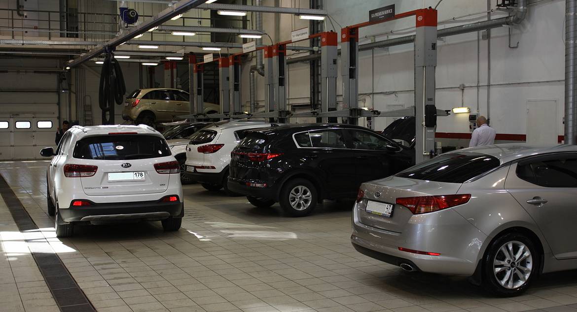 В Петербурге заработал новый дилерский центр Kia