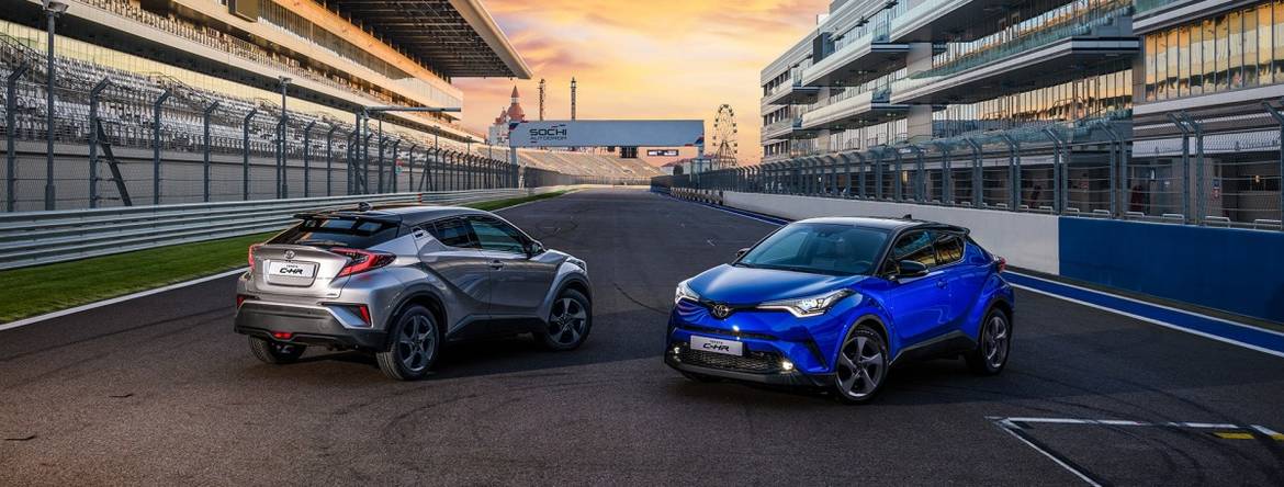 Toyota назвала дату появления у дилеров нового C-HR