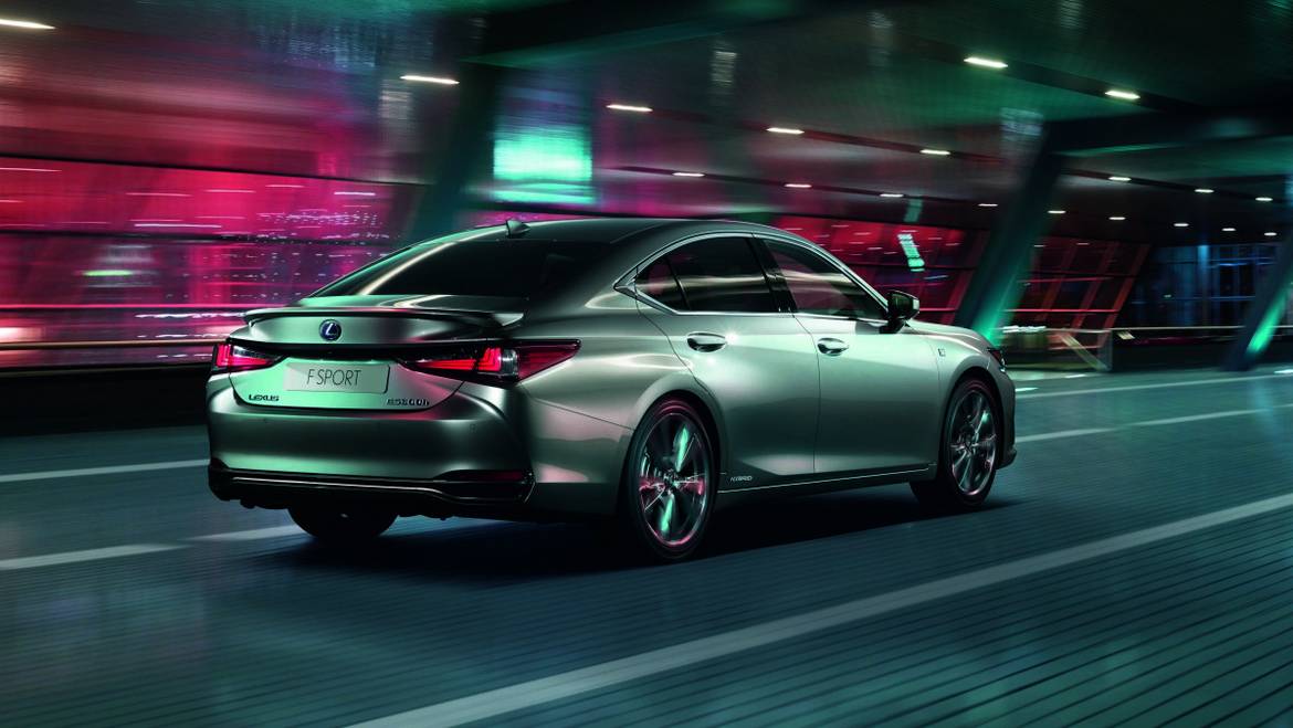 Новый Lexus ES доступен для заказа в России