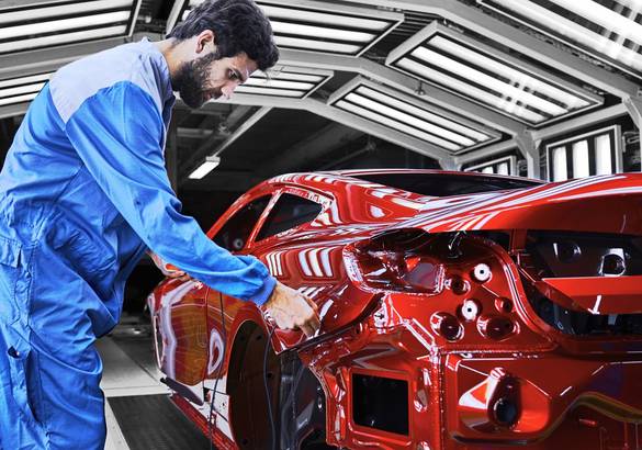 Новый BMW 8 Series встал на конвейер