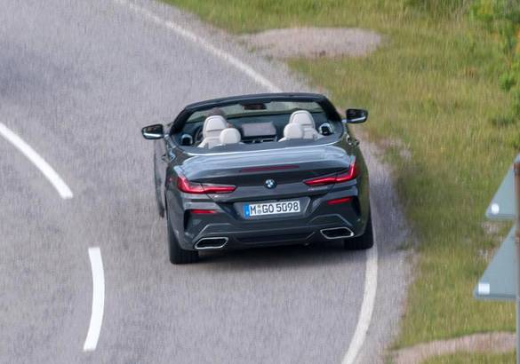 Кабриолет BMW 8 Series «засветился» без камуфляжа