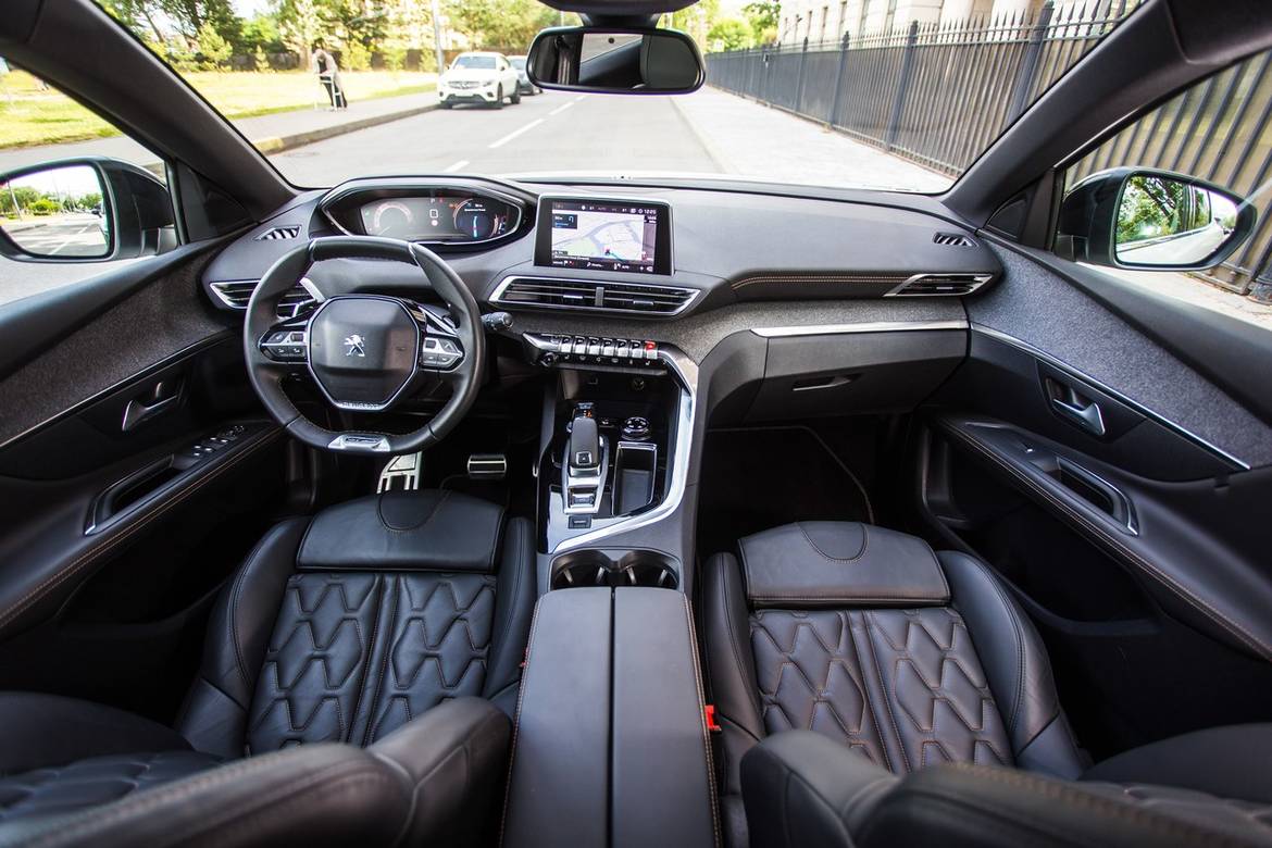 Тест-драйв Peugeot 3008 против Mini Cooper Countryman: мир спасает красота