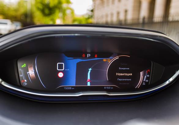 Тест-драйв Peugeot 3008 против Mini Cooper Countryman: мир спасает красота