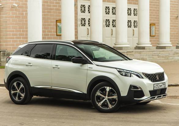 Тест-драйв Peugeot 3008 против Mini Cooper Countryman: мир спасает красота