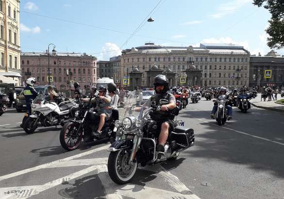 Компания Mitsubishi стала партнером фестиваля St. Petersburg Harley Days 2018