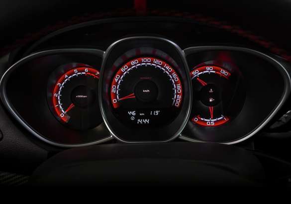 АвтоВАЗ показал интерьер новой Lada Vesta Sport