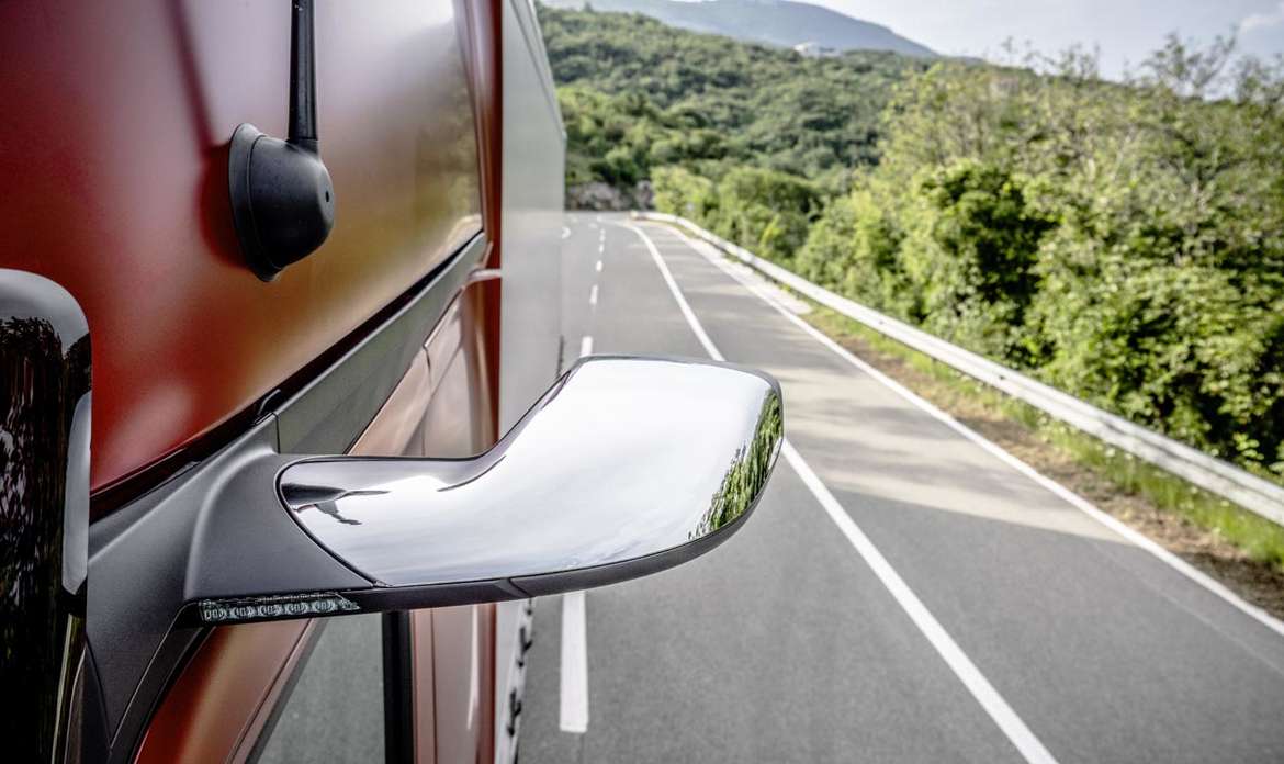 Mercedes-Benz Trucks представил новый флагманcкий тягач – обновленный Actros