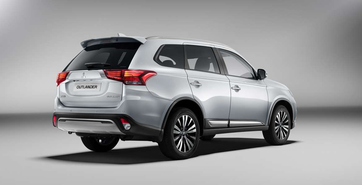 Обновленный Mitsubishi Outlander получил российский ценник