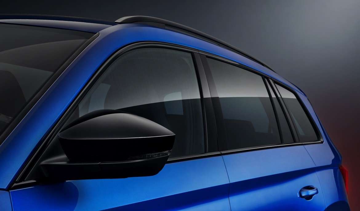 Skoda выложила новые тизеры Kodiaq RS