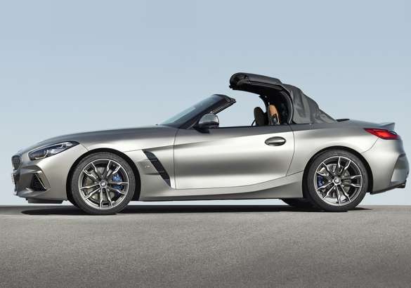 Новый BMW Z4 станет доступен в трех версиях