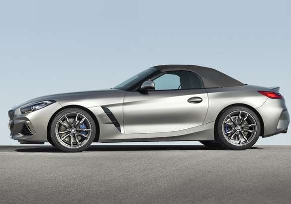 Новый BMW Z4 станет доступен в трех версиях
