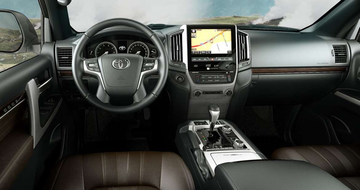 Toyota Land Cruiser 200 стал доступен в России в новой спецверсии