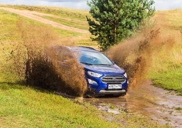 Тест-драйв Ford EcoSport и Citroen C3 Aircross: практичный или прикольный?