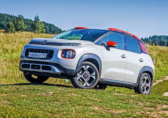 Тест-драйв Ford EcoSport и Citroen C3 Aircross: практичный или прикольный?