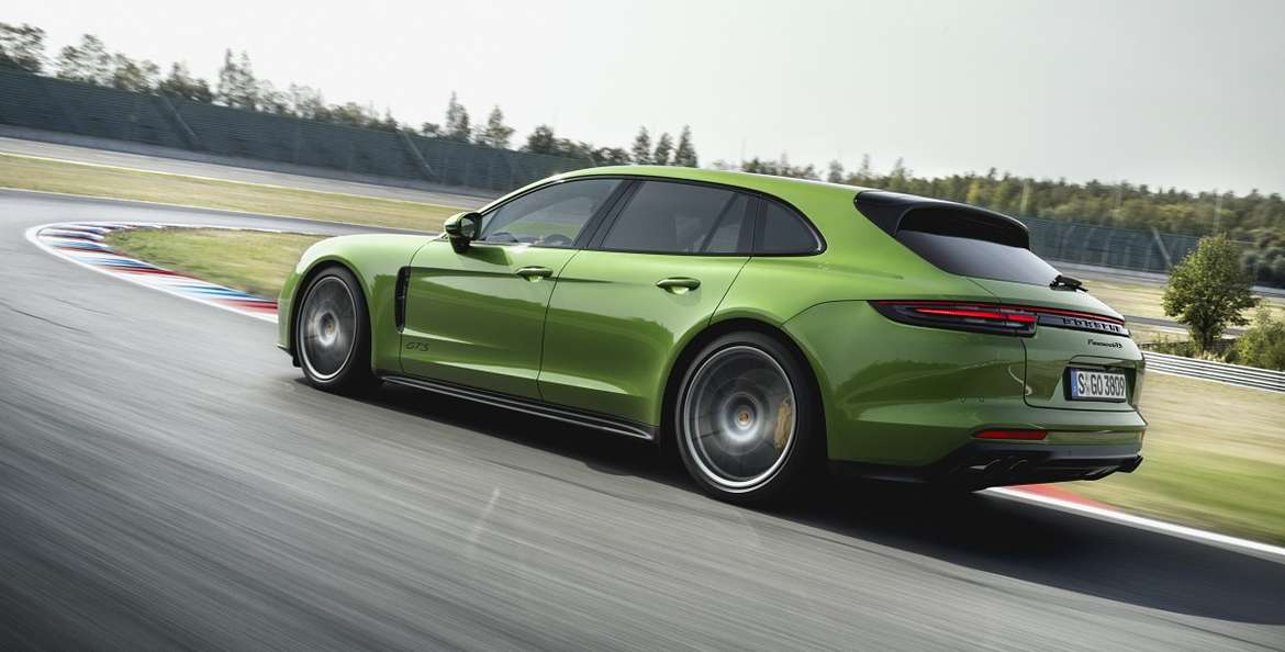 Новый Porsche Panamera получил версию GTS