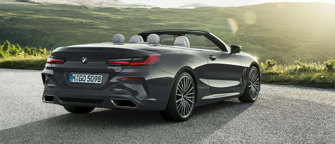 Кабриолет BMW 8 series получил рублевый ценник