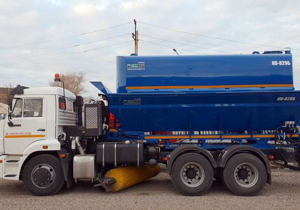 «РариТЭК Авто Групп» поставила спецтехнику для нефтяников