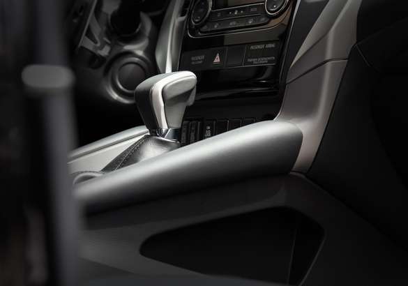 Обновленный Mitsubishi Pajero Sport встал на конвейер в России