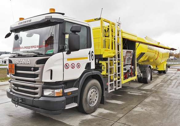 Scania показала спецтехнику для аэропортов