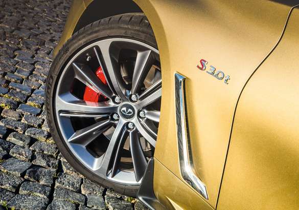 Тест-драйв Infiniti Q60S: Muscle car по-японски