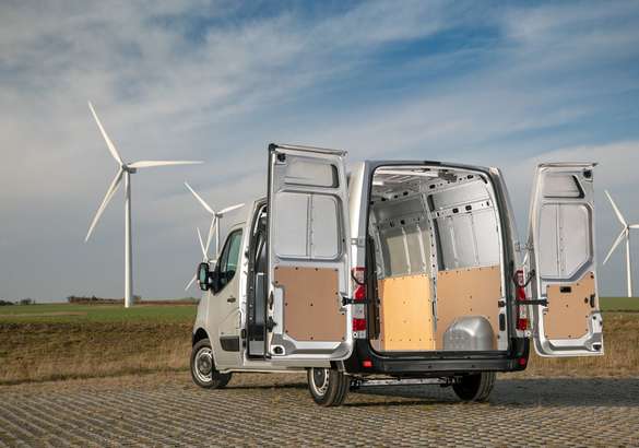 Новый Renault Master Z.E. пошел в массы