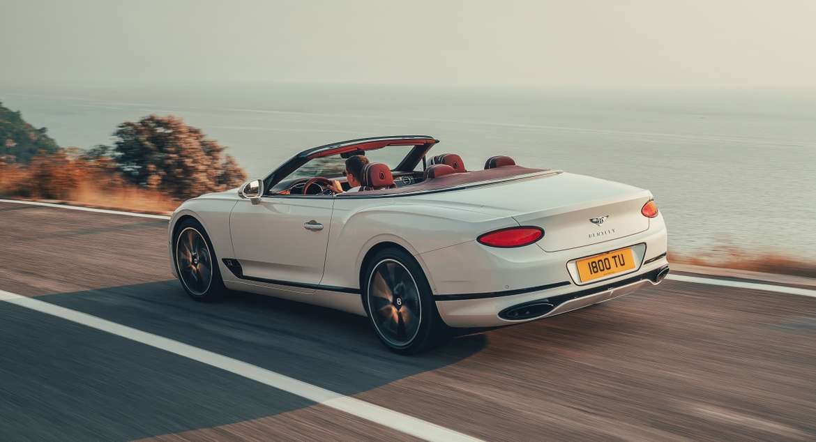 Bentley представил новый кабриолет Continental GT