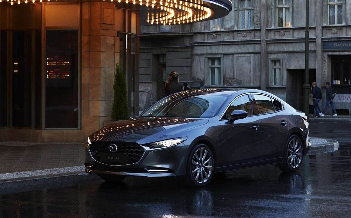 Mazda показала новую «трешку»