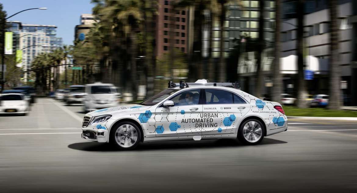 Bosch и Daimler объединят три цифровых сервиса на базе «беспилотников»