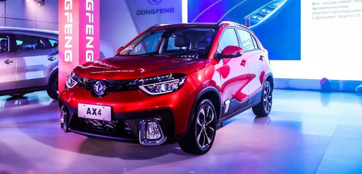 Dongfeng представил в России кроссовер со штатным видеорегистратором