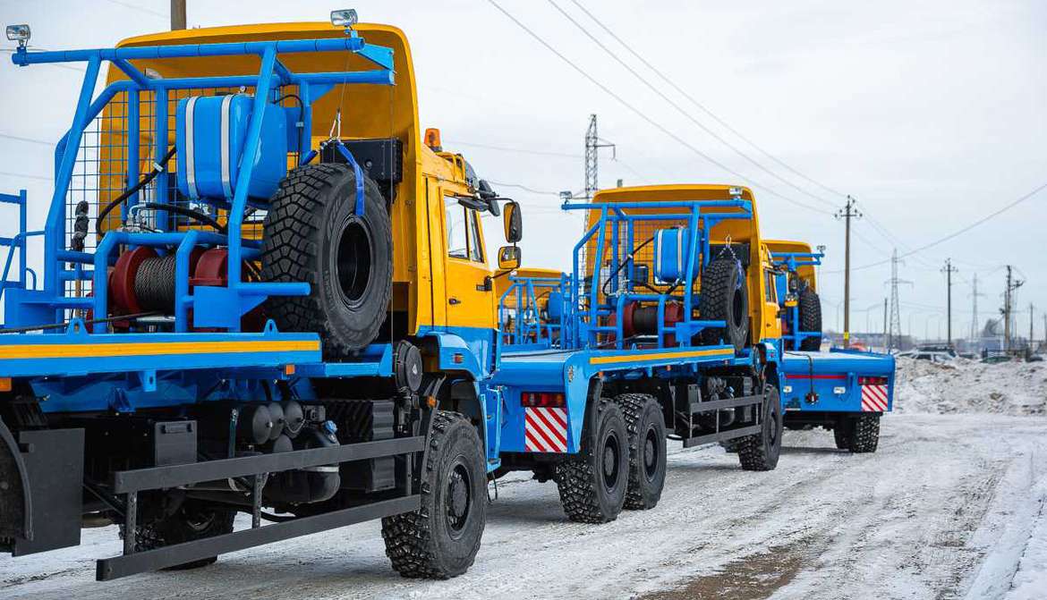 Компания «РИАТ» поставила спецтехнику нефтяникам