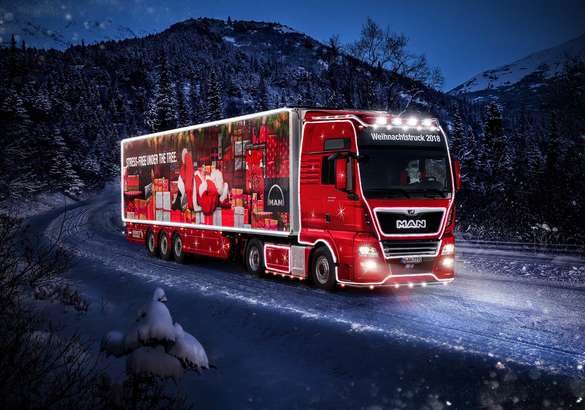 MAN TGX доставил главную елку страны