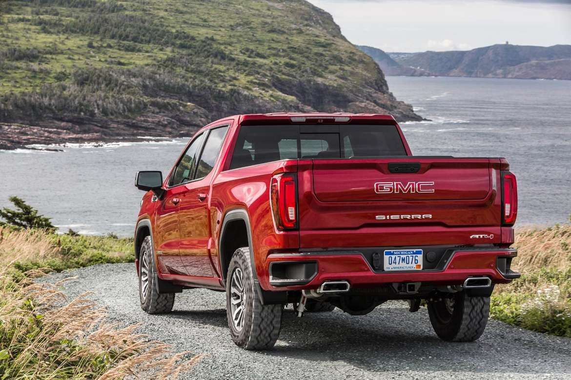 Пикап GMC Sierra AT4 2019 обзавелся новым внедорожным пакетом