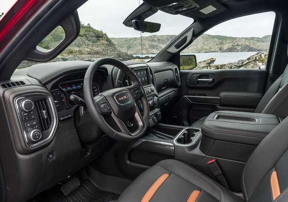 Пикап GMC Sierra AT4 2019 обзавелся новым внедорожным пакетом