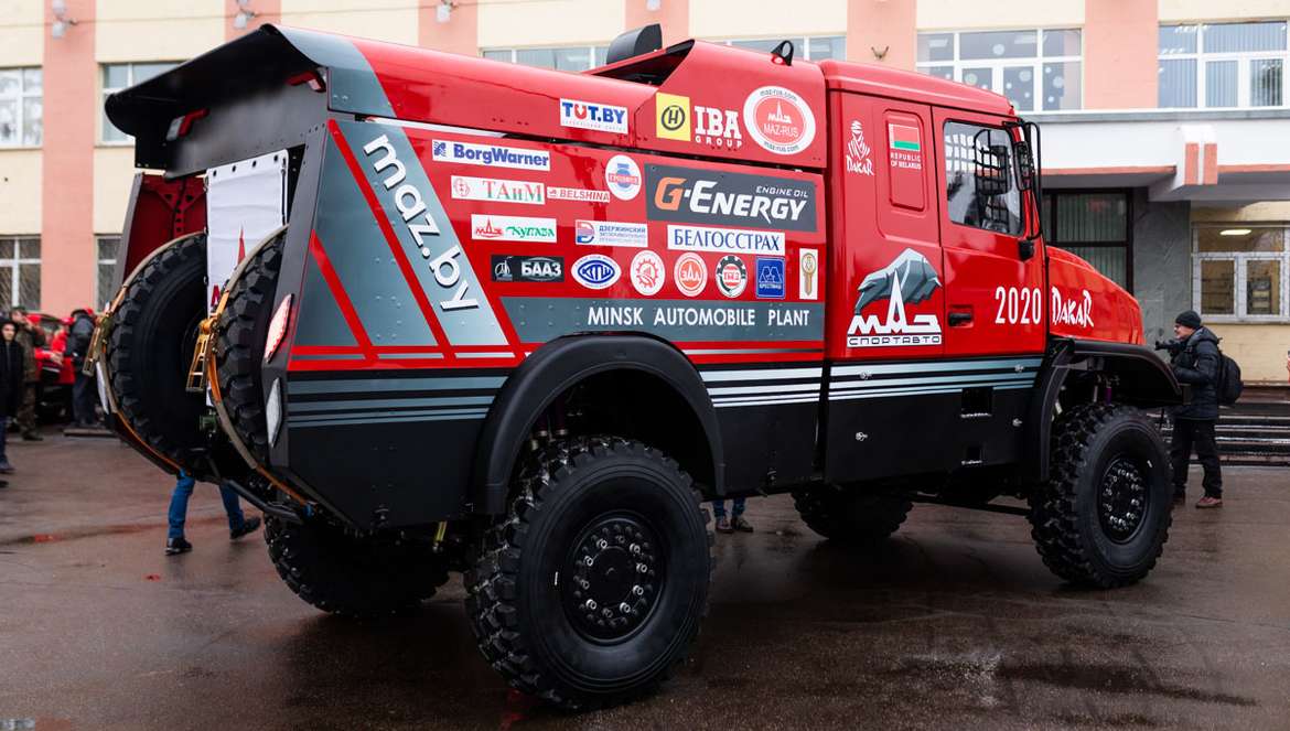 МАЗ представил «капотник» для «Дакара»