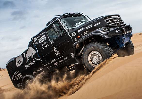 МАЗ представил «капотник» для «Дакара»